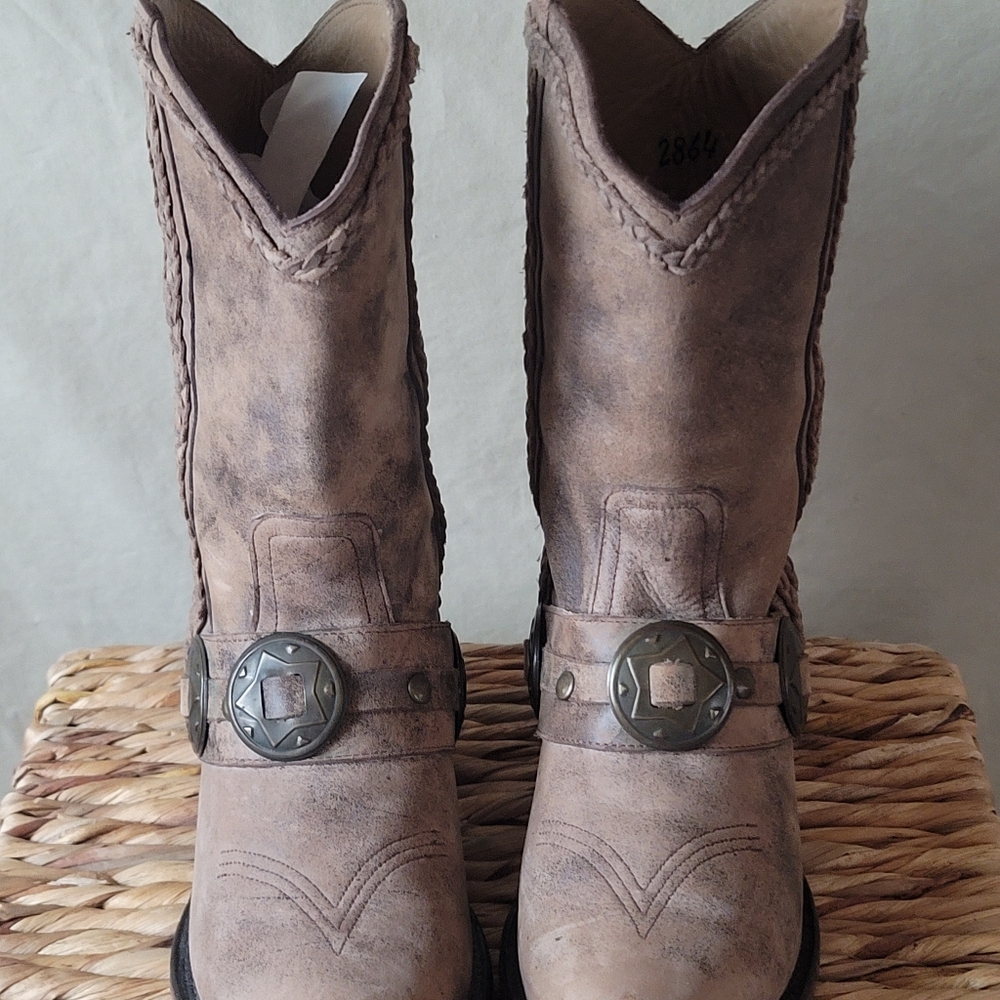 Matisse Brown Heeled Boots - Picture 4 of 7